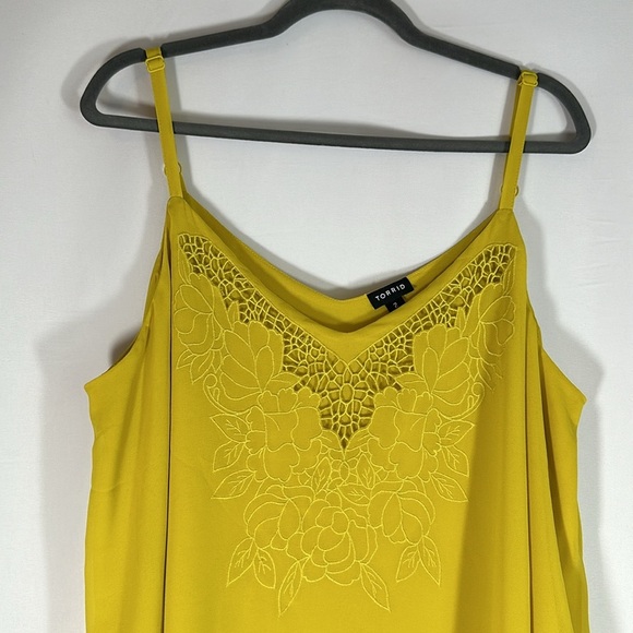 Torrid Yellow Sophie Chiffon Embroidered Swing Cami Tank Top 2x Size 2 - Picture 3 of 7